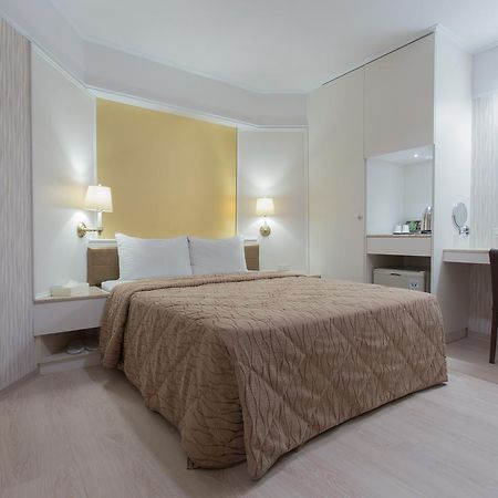 Monalisa Hotel Tainan Luaran gambar