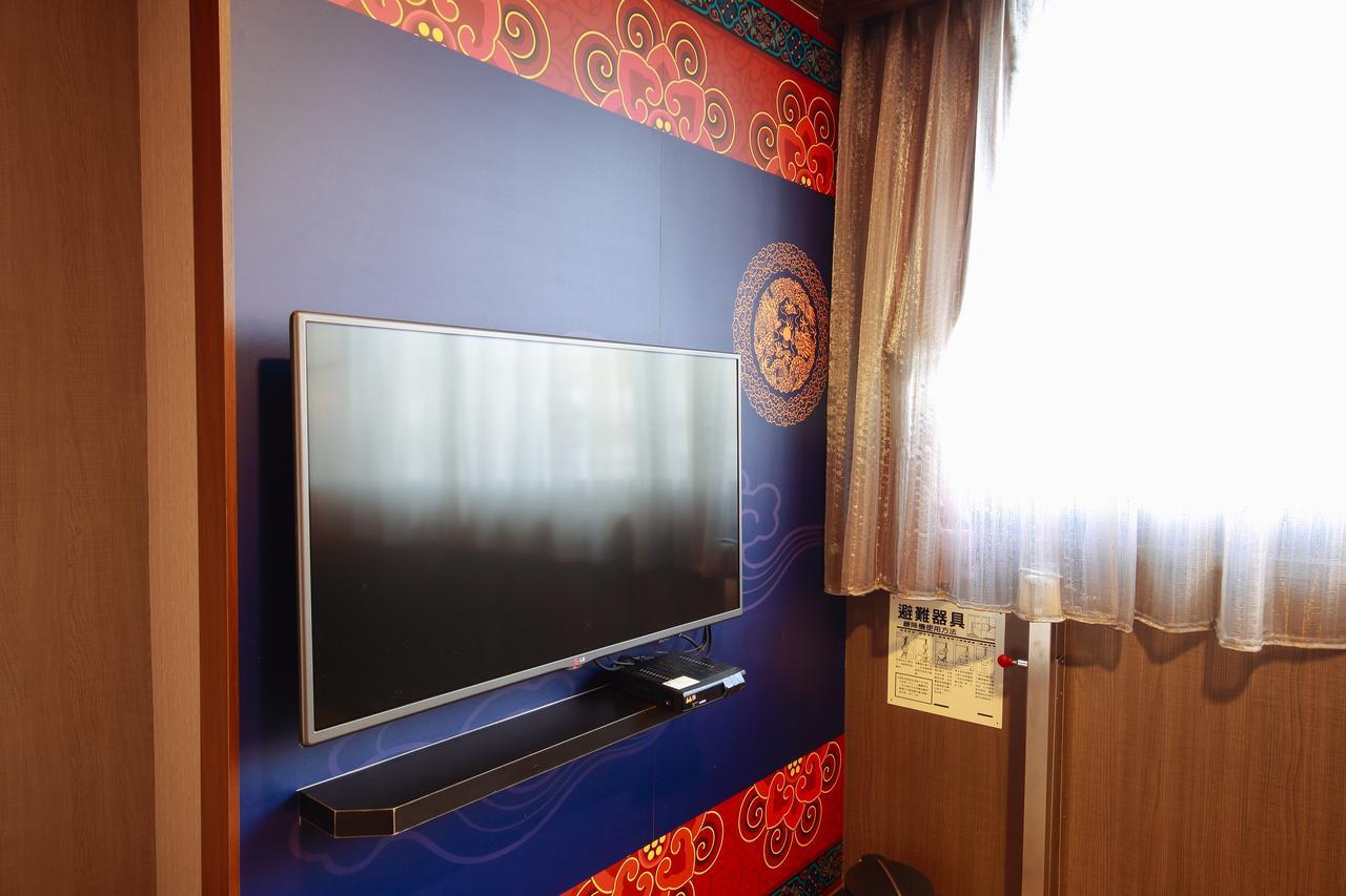 Monalisa Hotel Tainan Luaran gambar